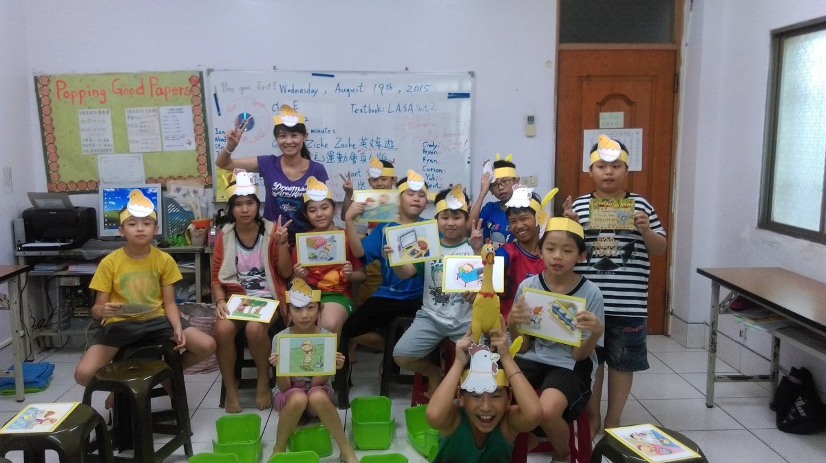 2015/ 08 /19 拔毛運動會英文桌遊”真人版”~ 2015/ 08 /19 拔毛運動會英文桌遊”真人版”~